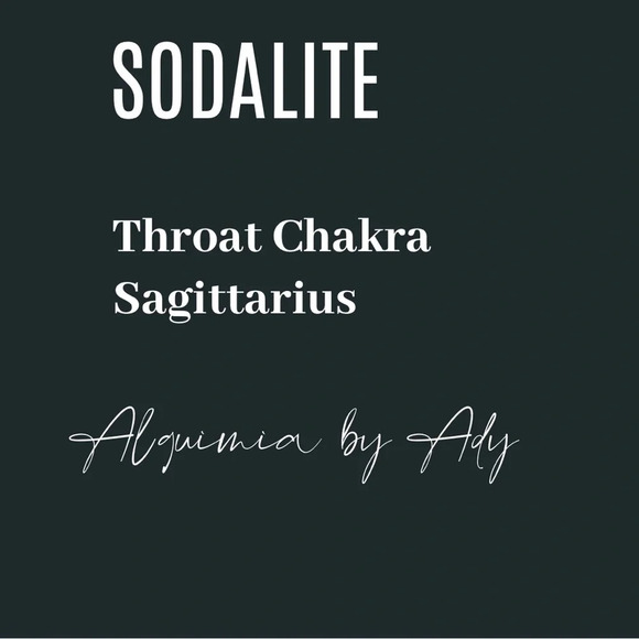 Sodalite and sesame jasper rustic brass chunky statement beaded bracelet - Picture 2 of 8